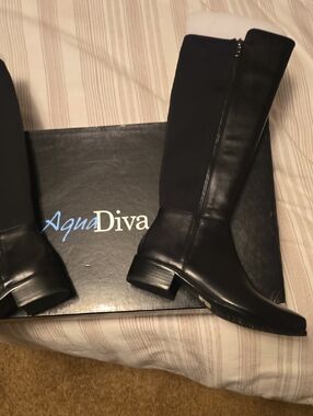 Aqua Diva tall black boot,waterproof,size 8, new
